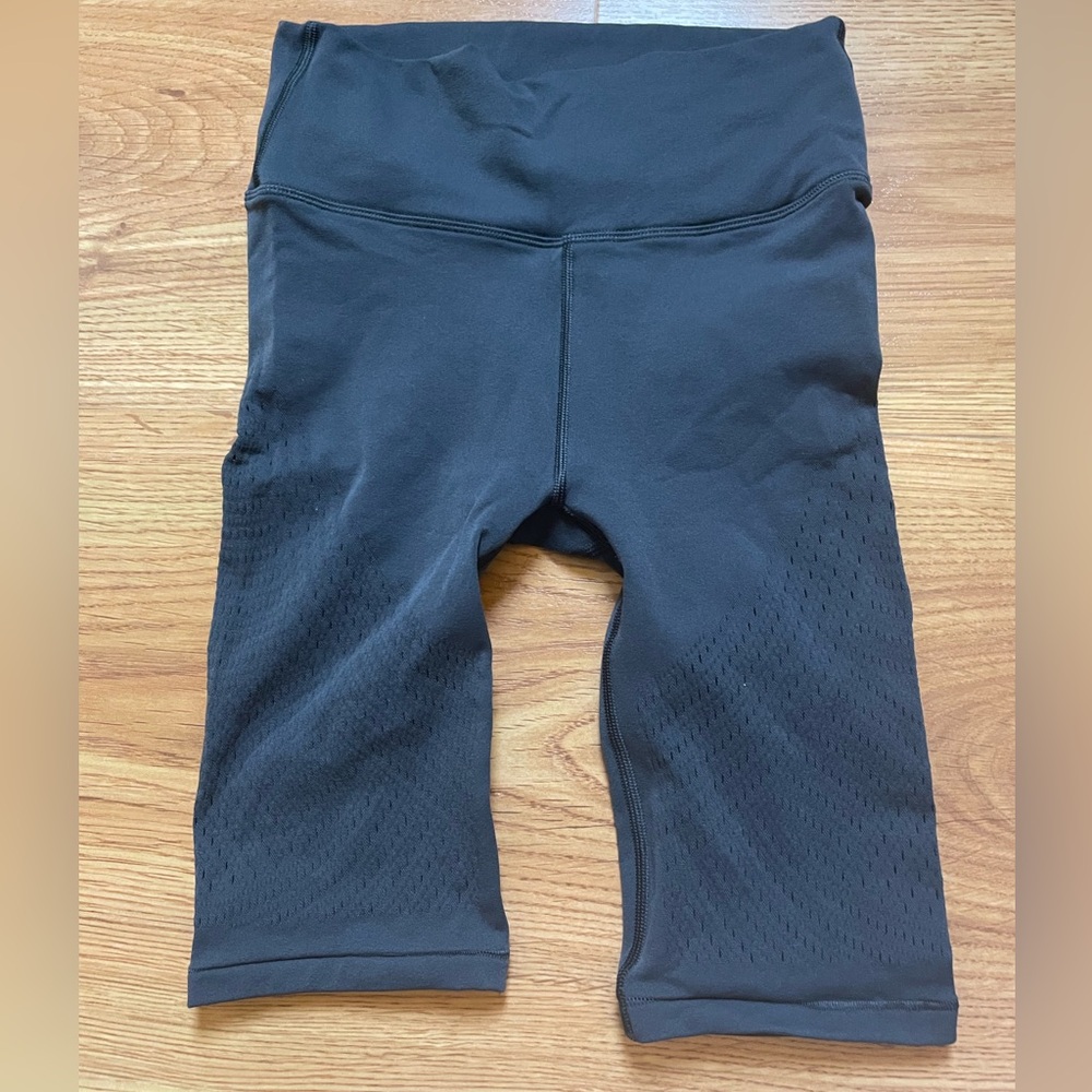 Lululemon Reveal HR Shorts